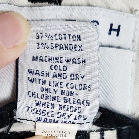 3/$20 GAP Stretch Cotton Cuffed Wide Leg Capris - Picture 4 of 5